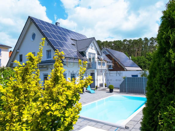 © KI Luxus Haus Heroldsbach