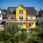 © KI Luftbildaufnahme Drohnenflug