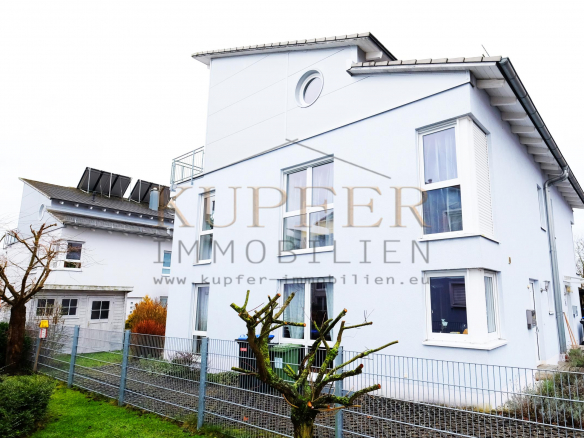 © KI Modernes Haus Forchheim