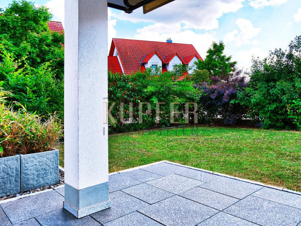 © KI Freistehendes EFH