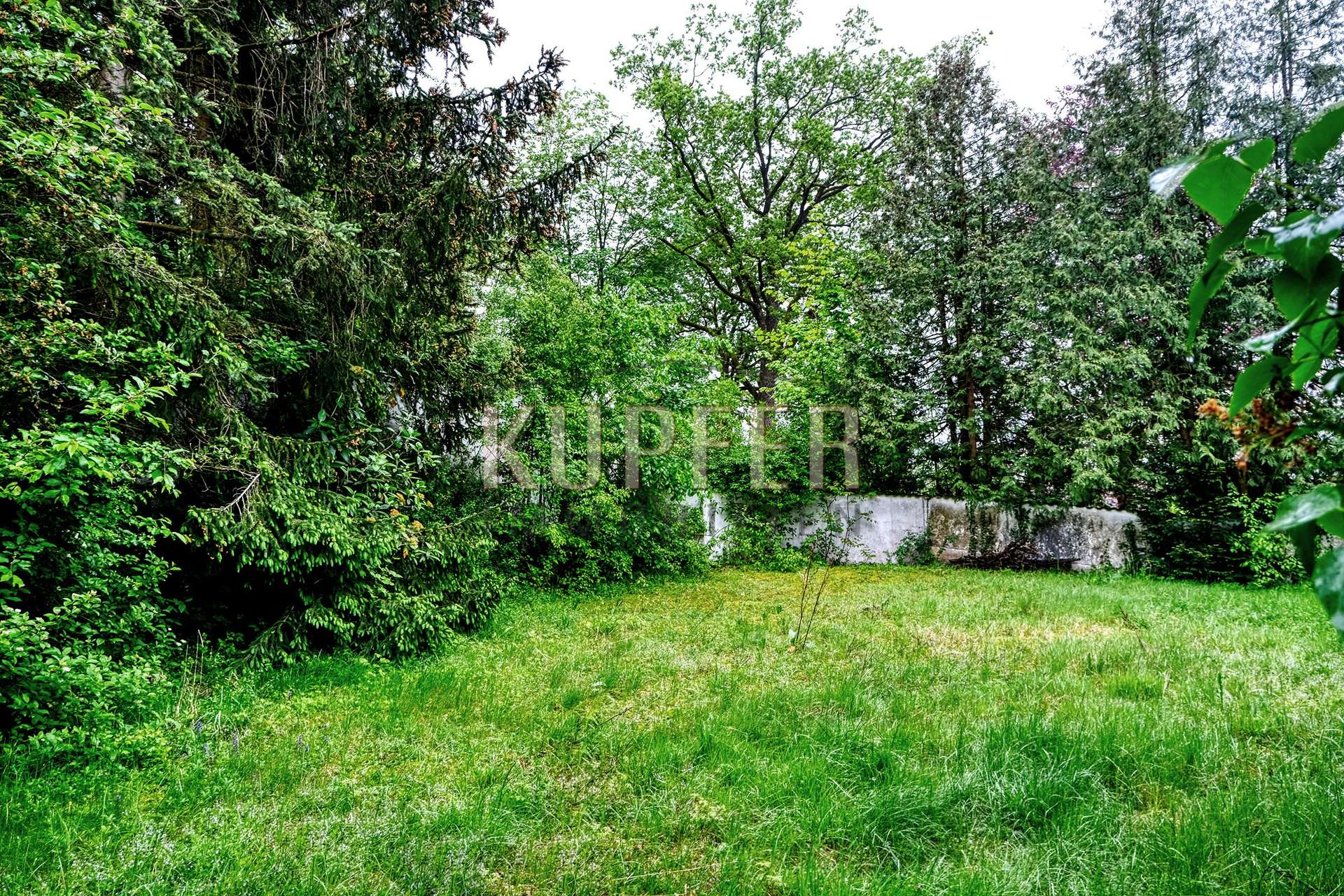 © KU Grundstück Altdorf